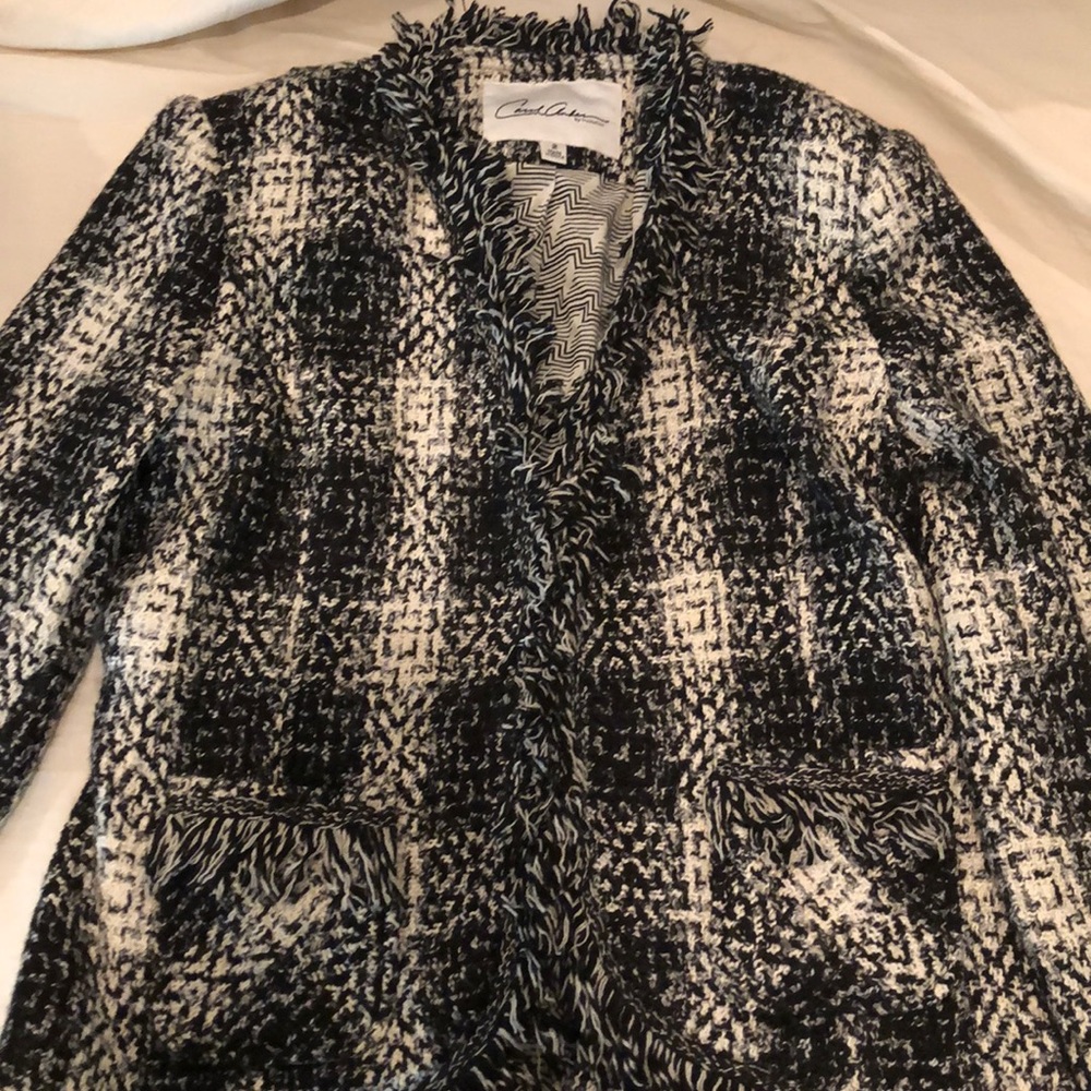 Adorable tweed jacket